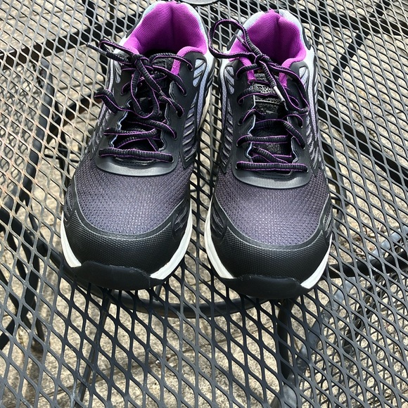 Chaussures De Sport Brahma Pour Femme - Taille 9.5 US - Couleur Gris, Rose Et Noir - Occasion Usure Modérée